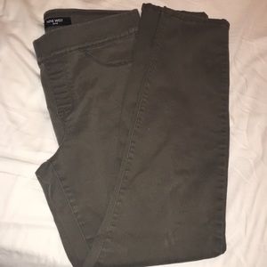 Nine West Pull-On Skinny